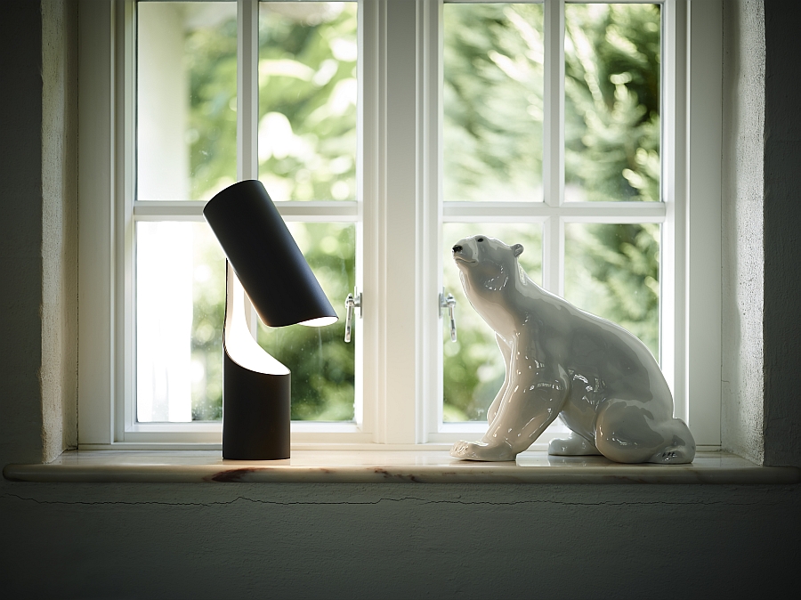 Black and white minimal table lamp for the contemporary home from Le Klint