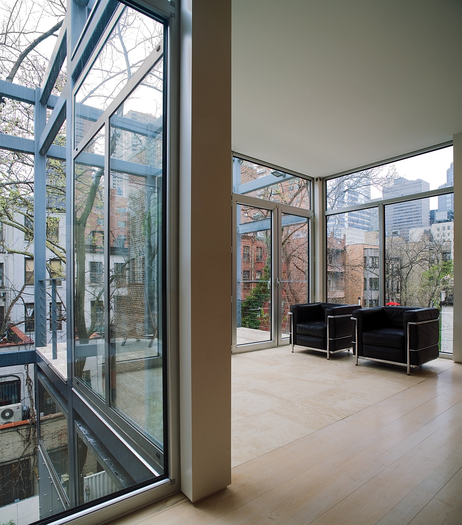 Bright and spacious living area of the latest townhouse renovated by Turett