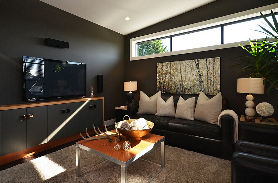 Dashing use of black in the living room [By: Dawna Jones Design]