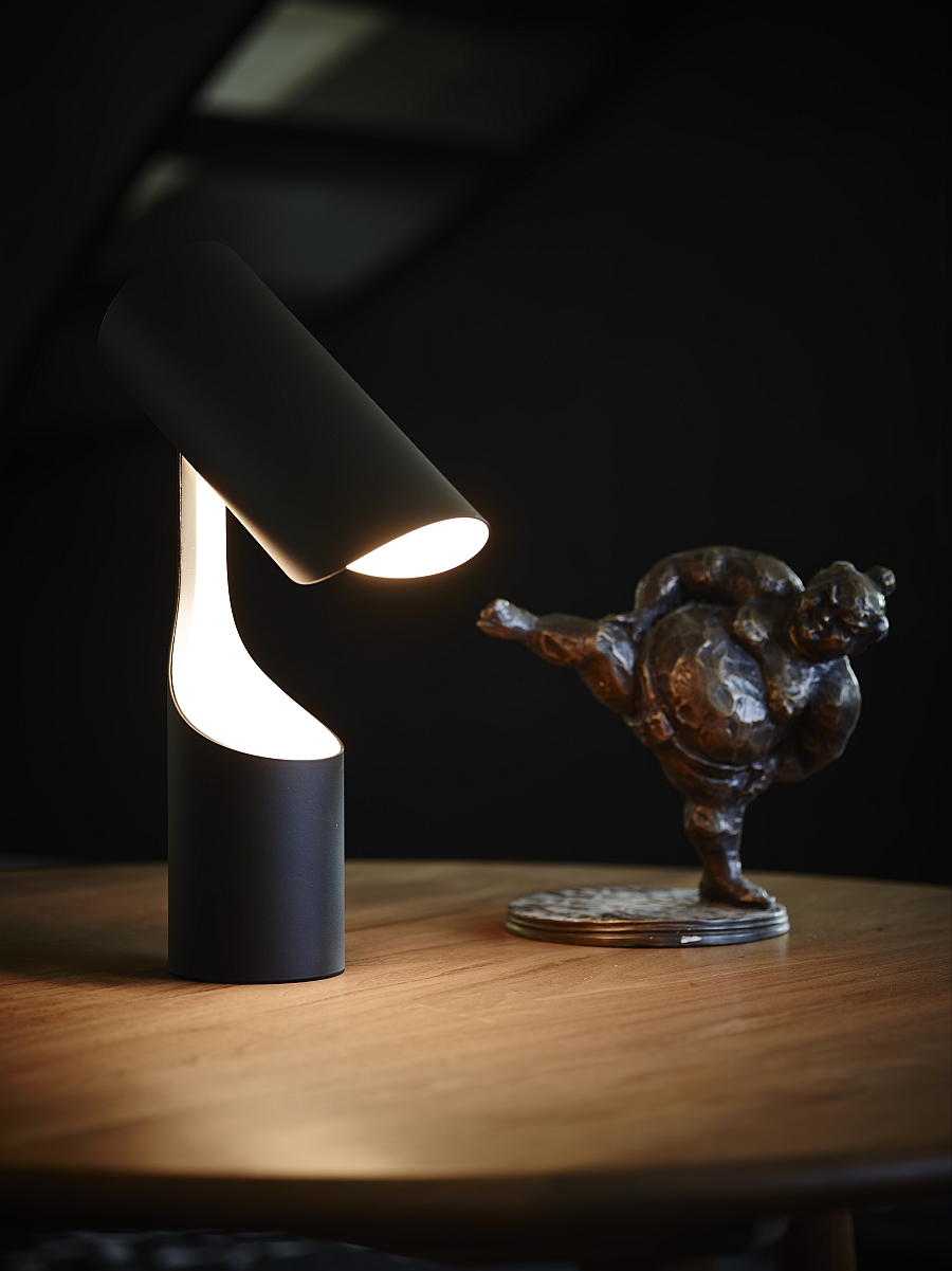 Exclusive table lamp from Le Klint that can be closed away when not in use!