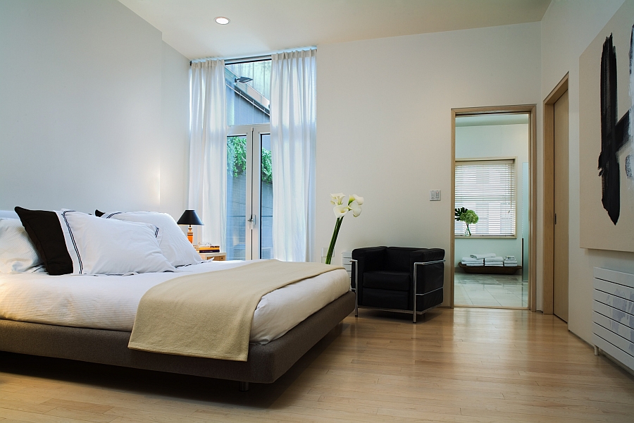 Goregous modern townhouse bedroom in New York City