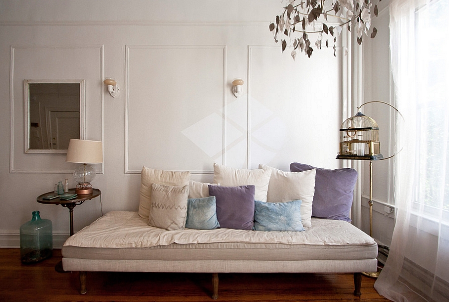 Light and relaxing living room with eclectic design [by Chris A. Dorsey Photography]