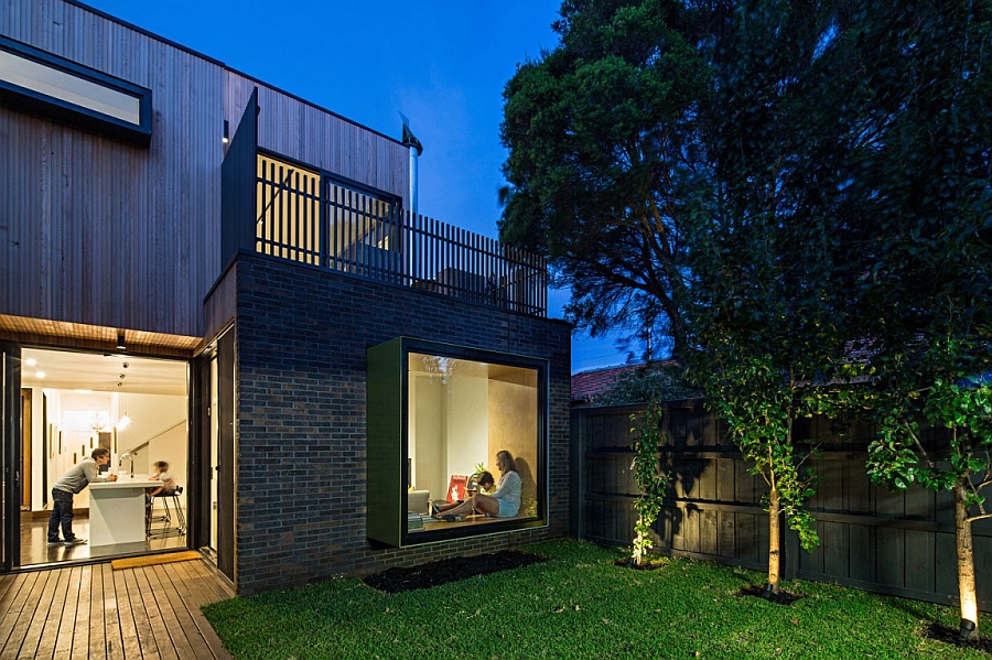 Lovely window nook adds a touch of class to the extension