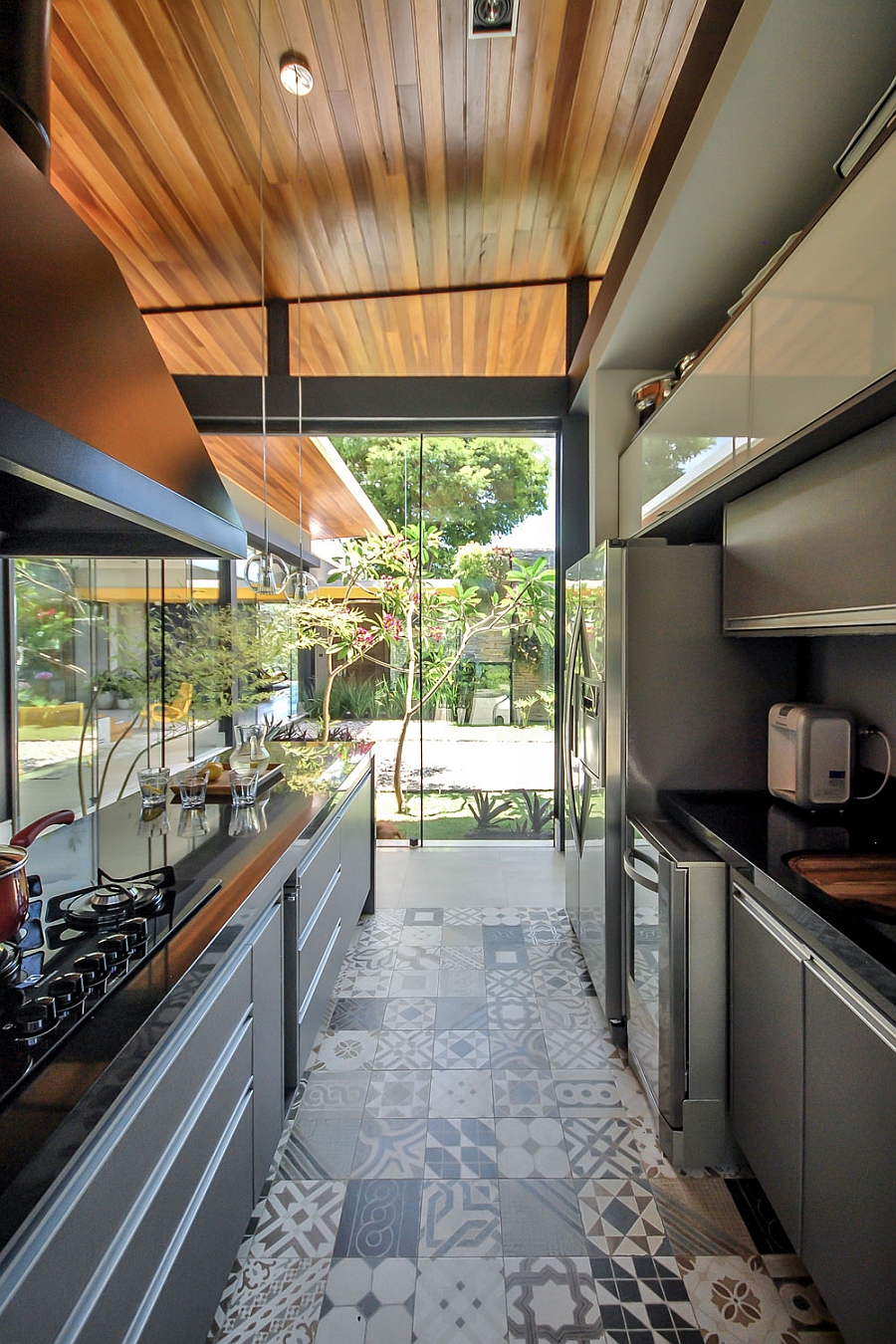 Patterned tiles add style and elegance to the kitchen