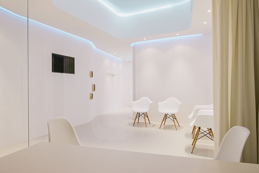 Sitting area of the Dental Angels Clinic in Barcelona