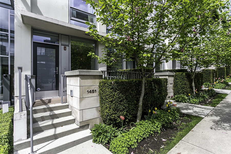 Street Facade of the custom designed vancouver townhouse