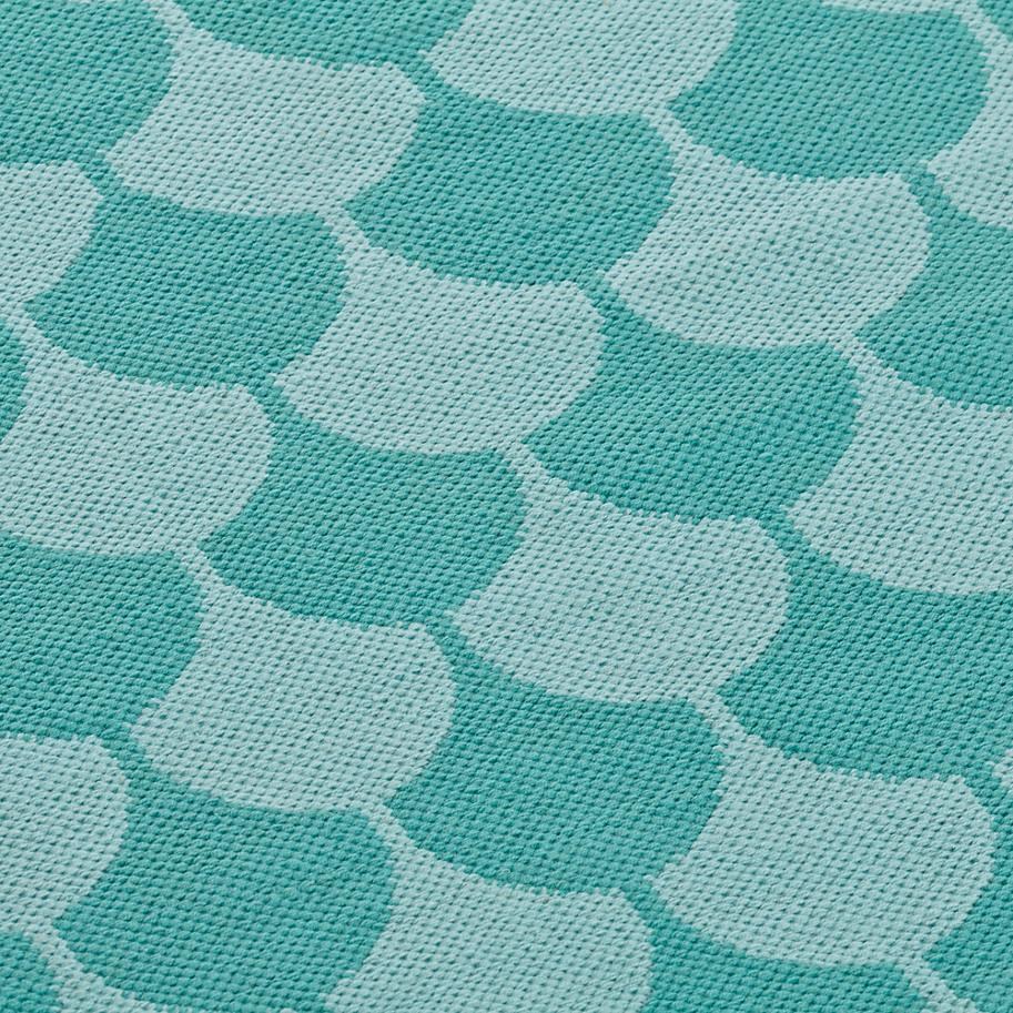 Turquoise scallop rug
