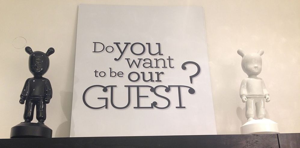 Be our guest - wall canvas