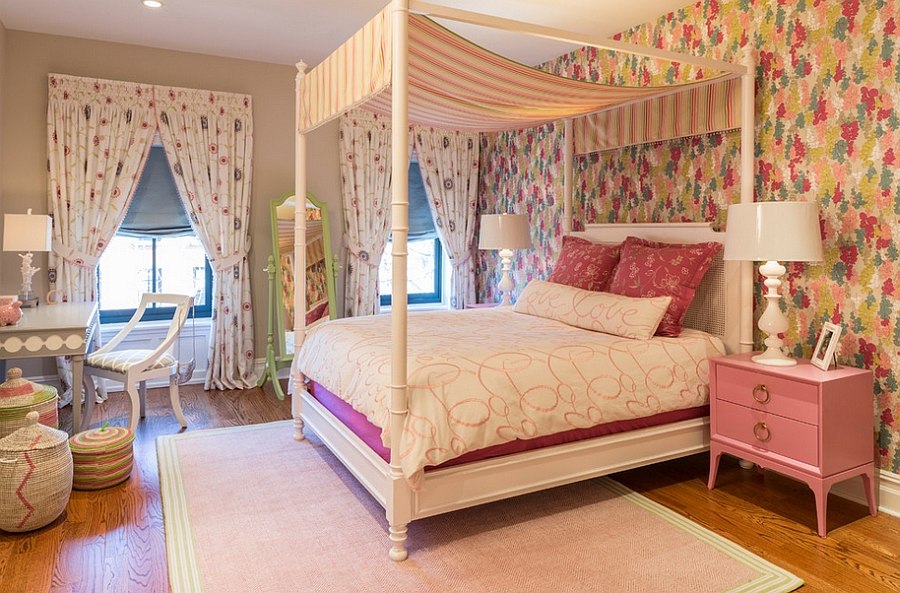 Beautiful girls' bedroom with the romance of pink!