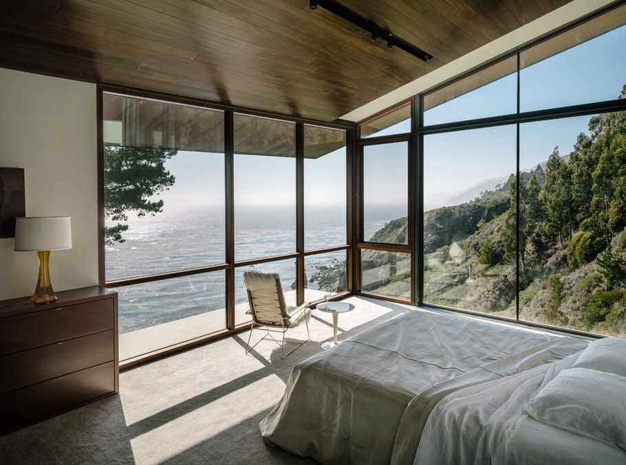 Big Sur bedroom with a rocky beach view