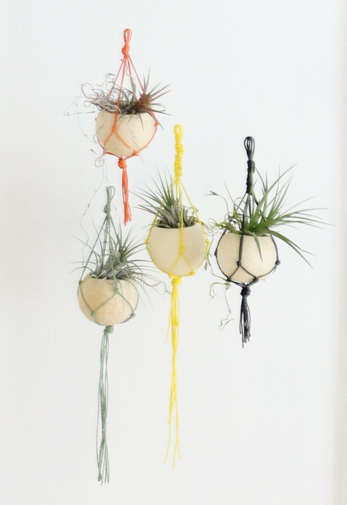 Macrame air plant containers from Eclectic Hang Out