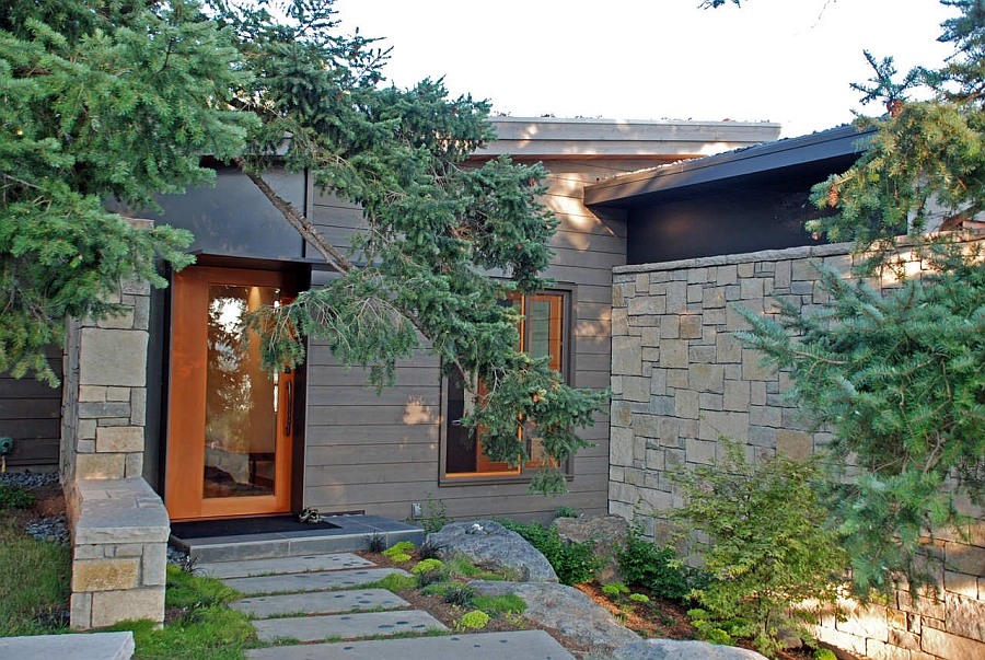 Private entrance of the beautiful coastal home