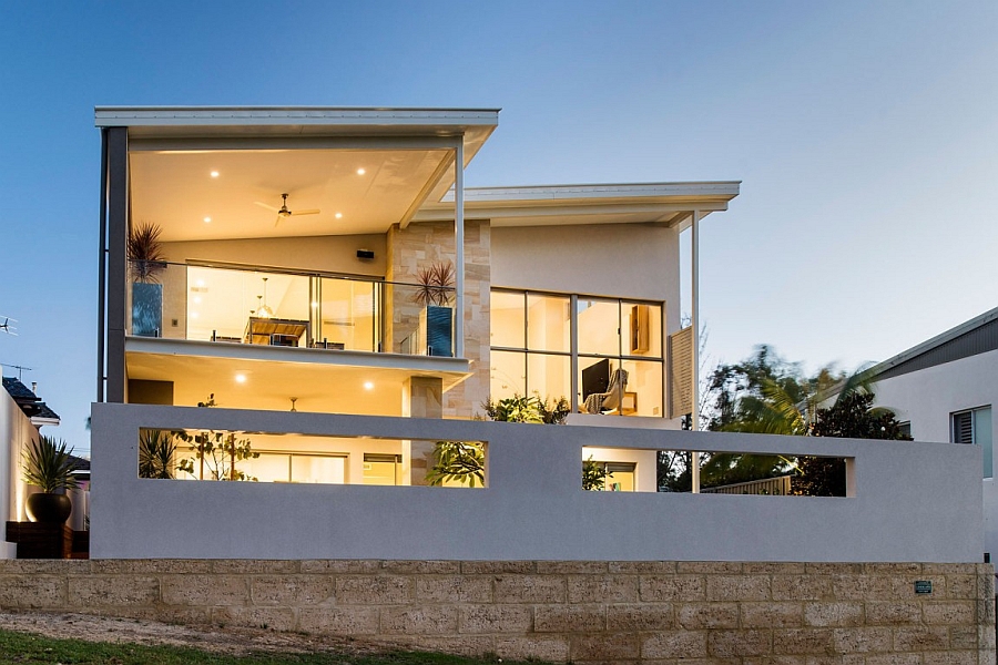 Rear of the Scarborough Home opening up towards the ocean