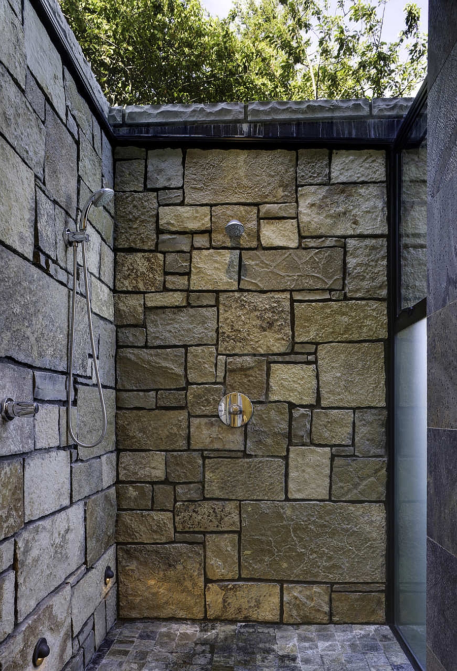 Shower area that is left open to the natural beauty outside