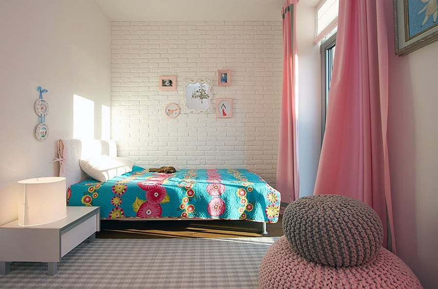 Smart kids' bedroom in pink, blue and white