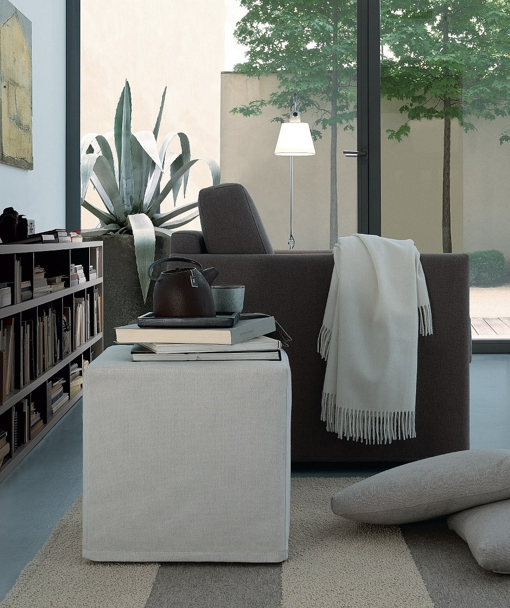 Smart leon pouf acts as the perfect side table in the living room