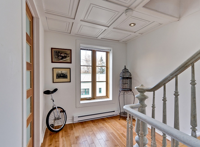 Staircase landing seems both fun and elegant! [Photography: wasabi360]