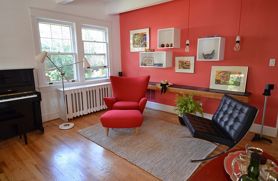 Trendy little living space with plenty of red [Design: Nicole Lanteri]