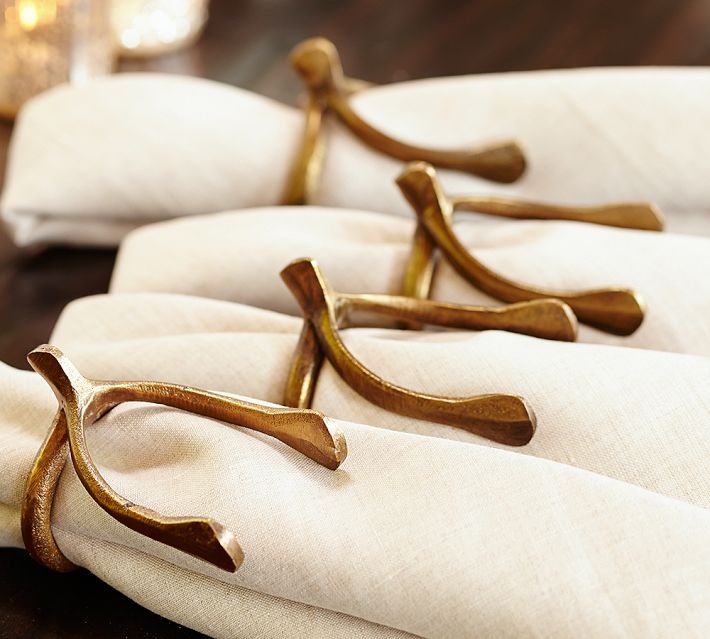 Wishbone napkin rings
