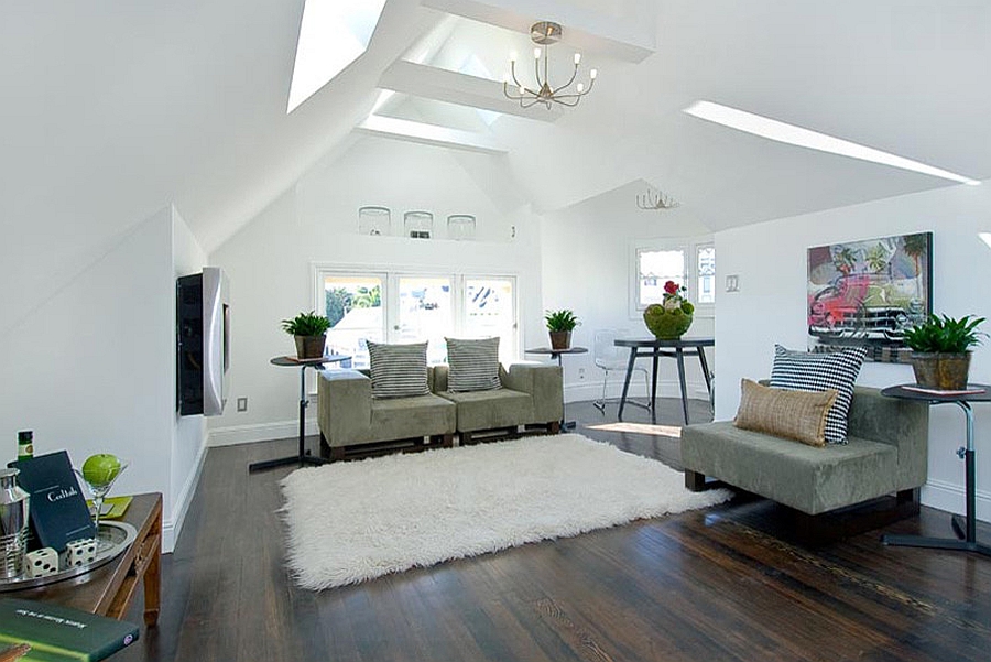 Attic living room keeps decor simple and stylish