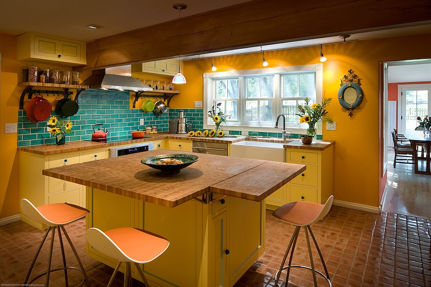 Beautiful farmhouse style kitchen in yellow and blue [Design: Fieldwork Architecture]