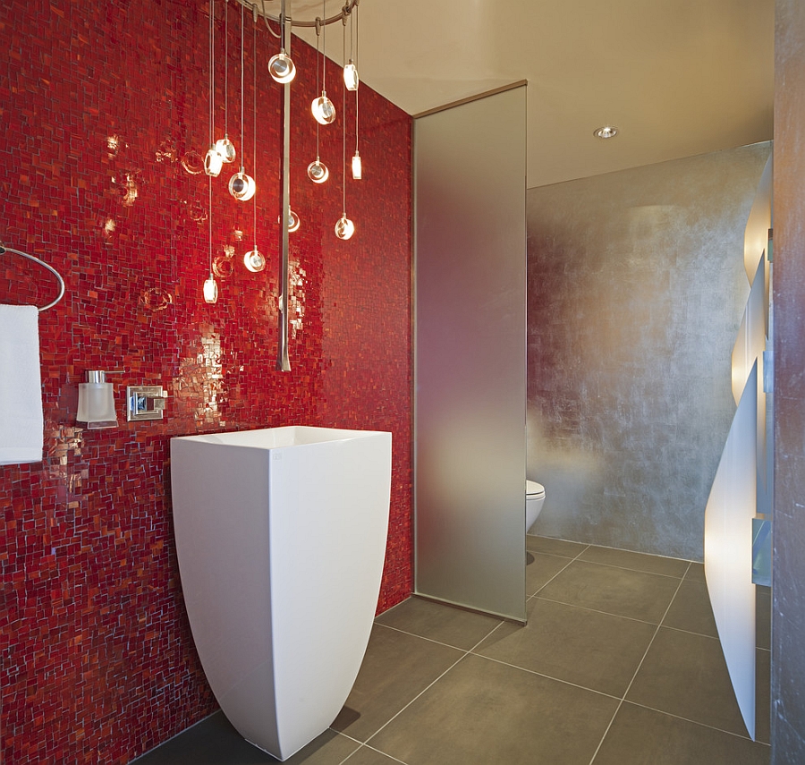 Brilliant blend of silver and red in the contemporary bathroom