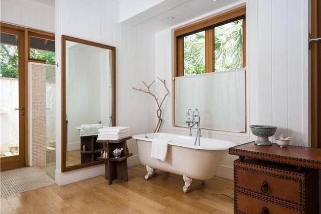 Caribbean bathroom with wooden accents