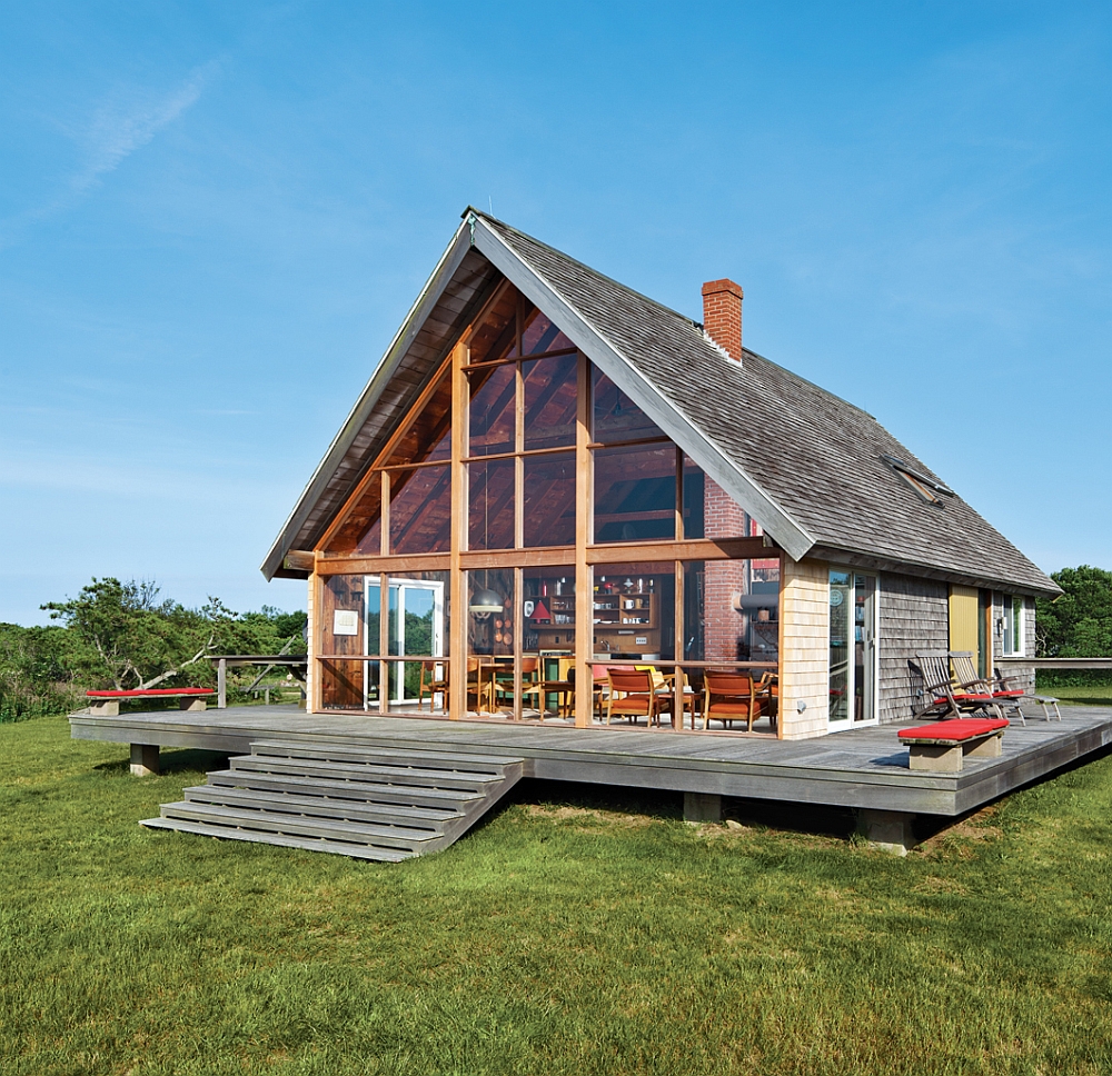 Giant wall of glass brings the outdoors inside