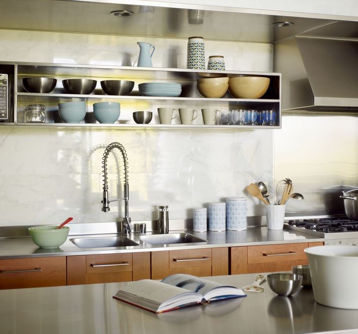 Loft kitchen with stainless steel open shelving