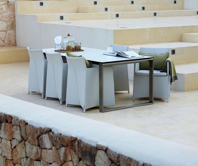 5 Trendy Outdoor Seating Collections That Induce Indulgence!