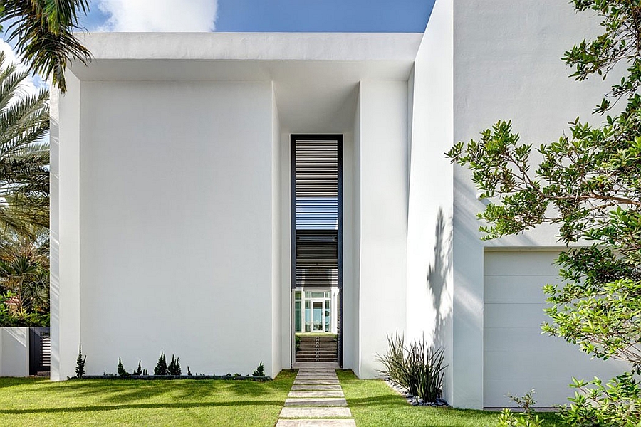 Private entrance to the fabulous Miami Beach House