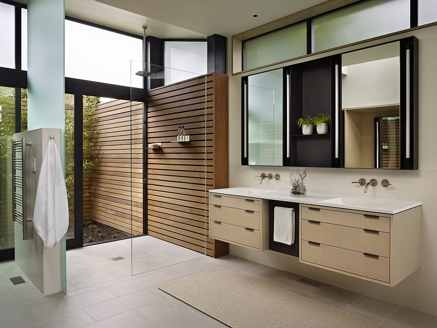 Shower area that is connected with the outdoors