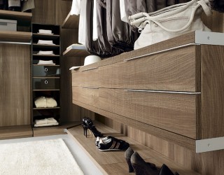 Exclusive Walk-In Wardrobe Offers Stunning Modular Adaptability