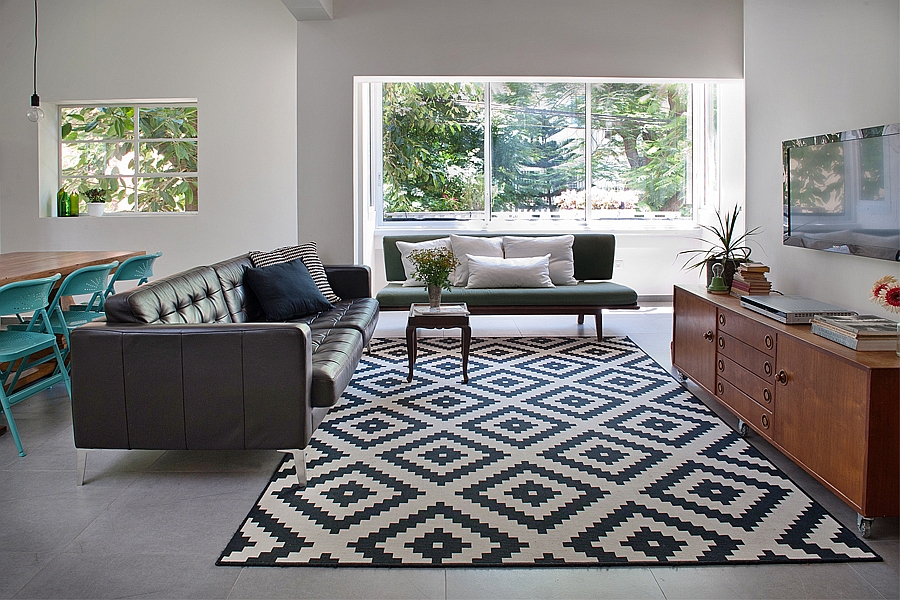 Snazzy rug adds stylish pattern to the living area