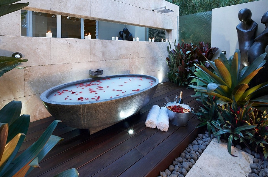 Take the bathtub into the private yard for a serene dip [Design: Dean Herald-Rolling Stone Landscapes]