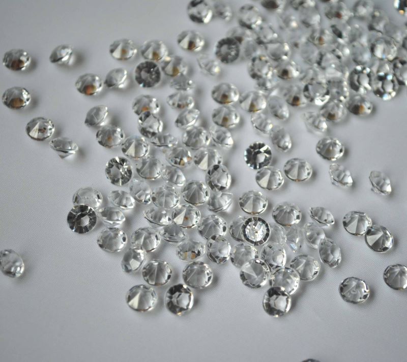 Acrylic diamond wedding table confetti