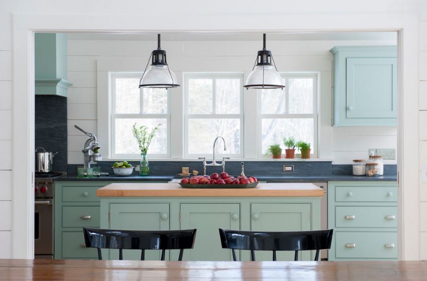 Beautiful clean kitchen