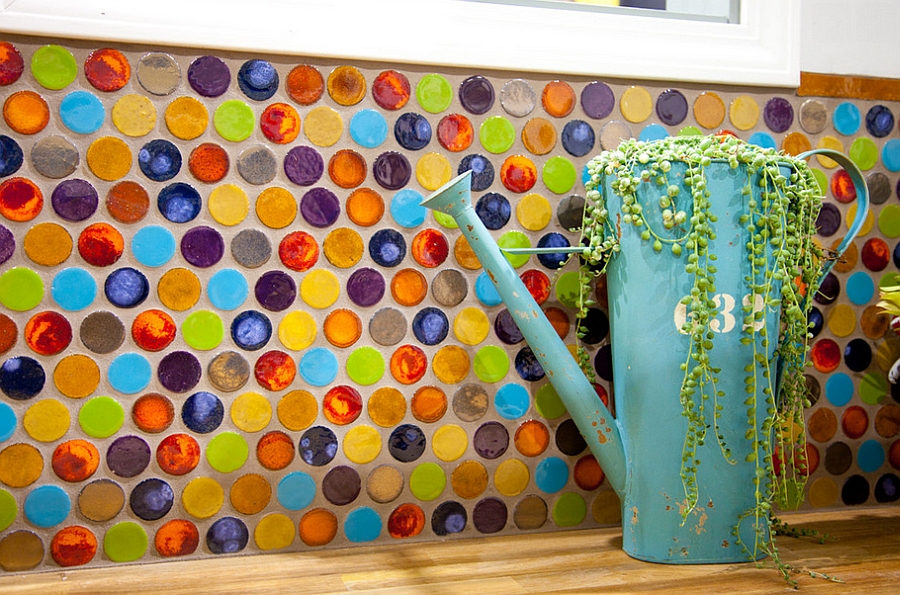 Brilliant, sustainable kitchen backsplash using penny tiles