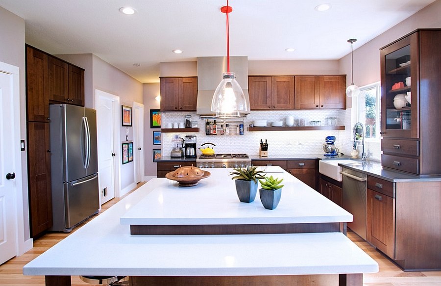 Cool contemporary kitchen with Shaker style cabinetry [Design: UB Kitchens]