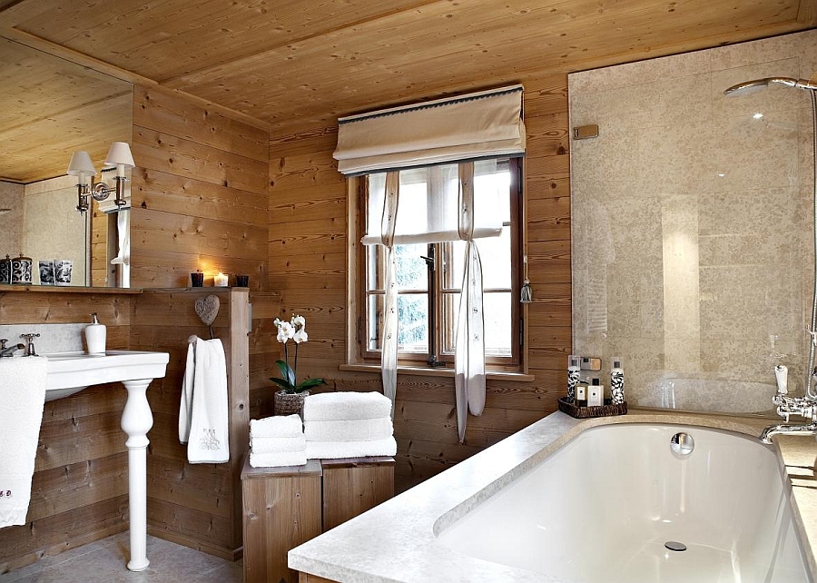 Exqusite modern bath at the luxury chalet in Klosters