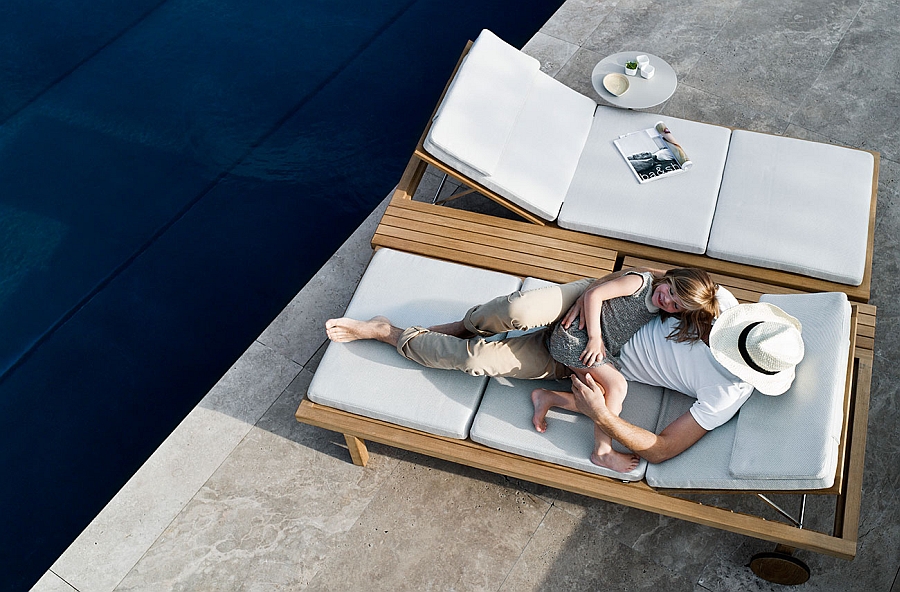 Flexible bed base of the Vis à vis lounger