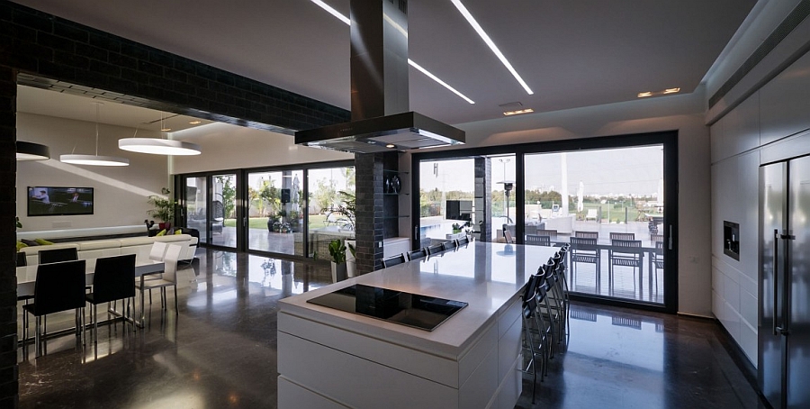 Gorgeous kitchen island in white with ample seating space