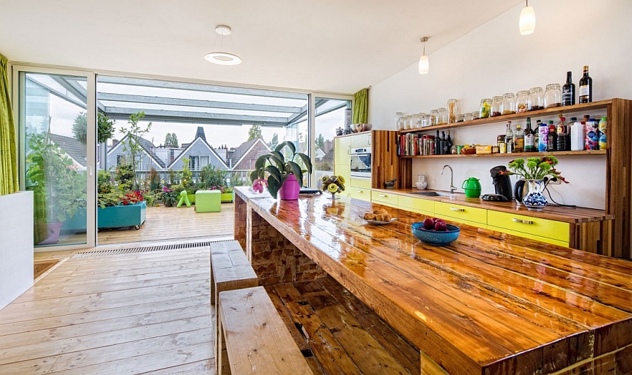 Large kitchen connected with the outdoor terrace