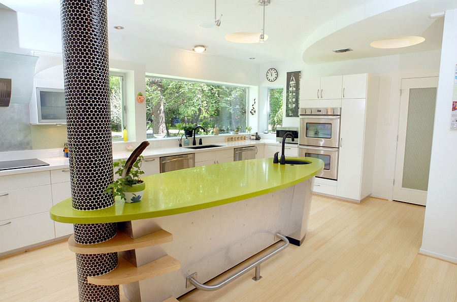 Pillar with penny tiles adds to the appeal of the custom kitchen [Design: RD Architecture]