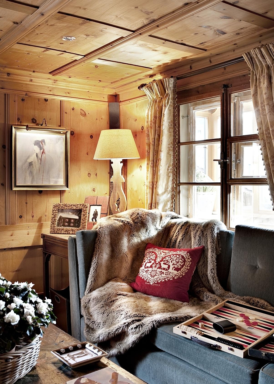 Pops of pink and beautiful lighting in the living area