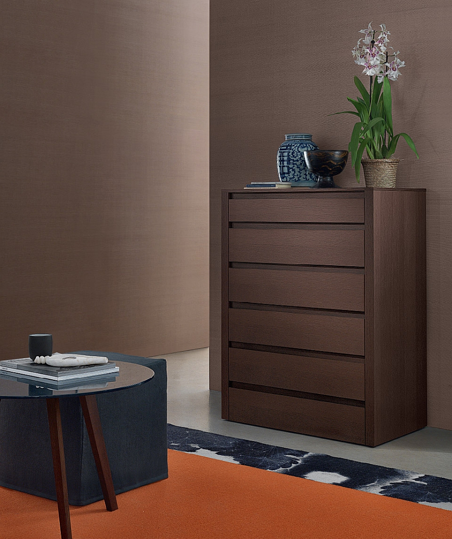 Tall bedroom cabinets save up on foot space in the room