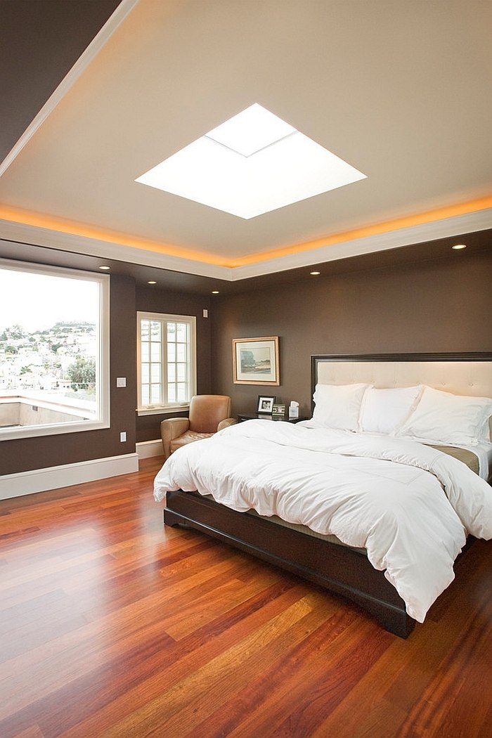 Transitional bedroom with wonderful blend of natural and artificial lighting [Design: Gelling & Judd]