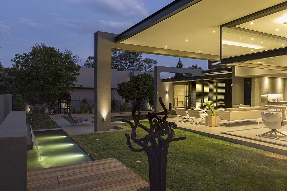 Brilliant lighting and smart use of glass define the architectural features
