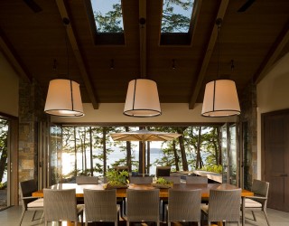 27 Ingenious Dining Rooms That Tap into the Brilliance of Skylights!