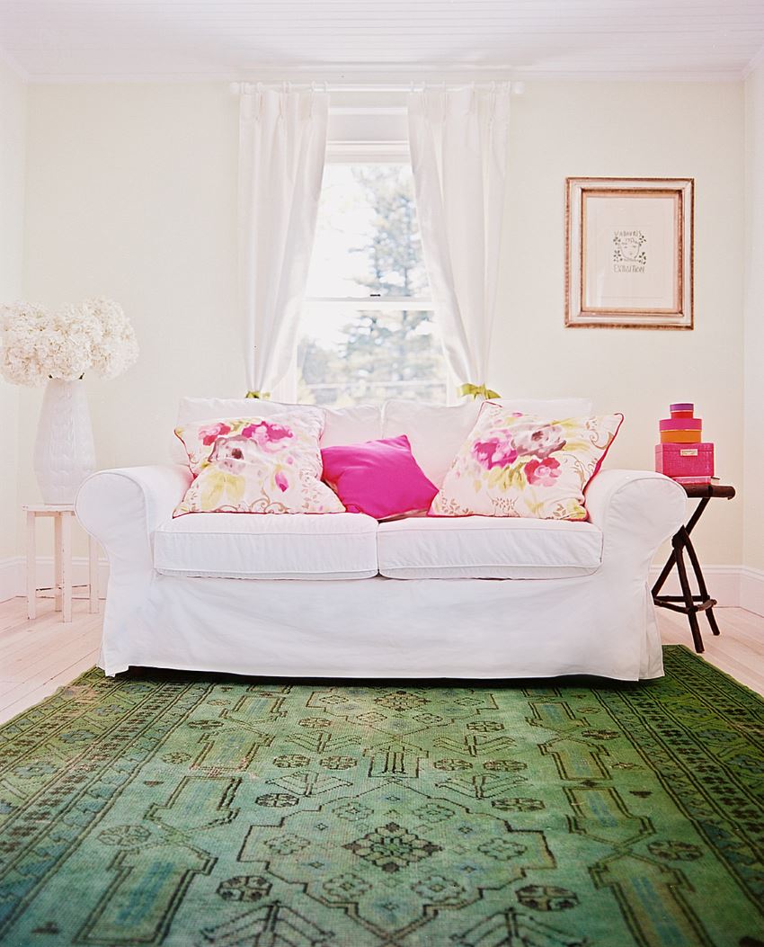 Country living room with an overdyed rug